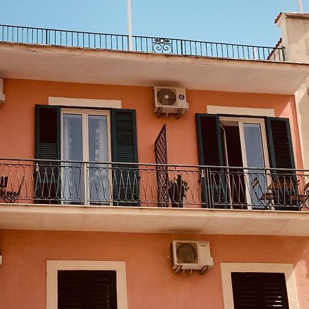Le Stanze Dei Desideri Hotel Caserta Bagian luar foto