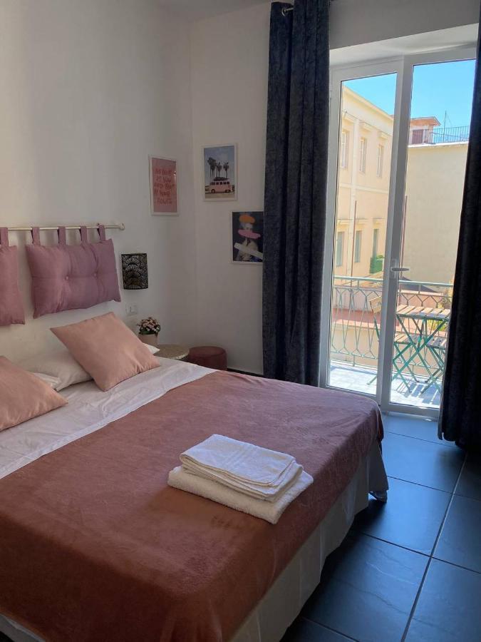 Le Stanze Dei Desideri Hotel Caserta Bagian luar foto