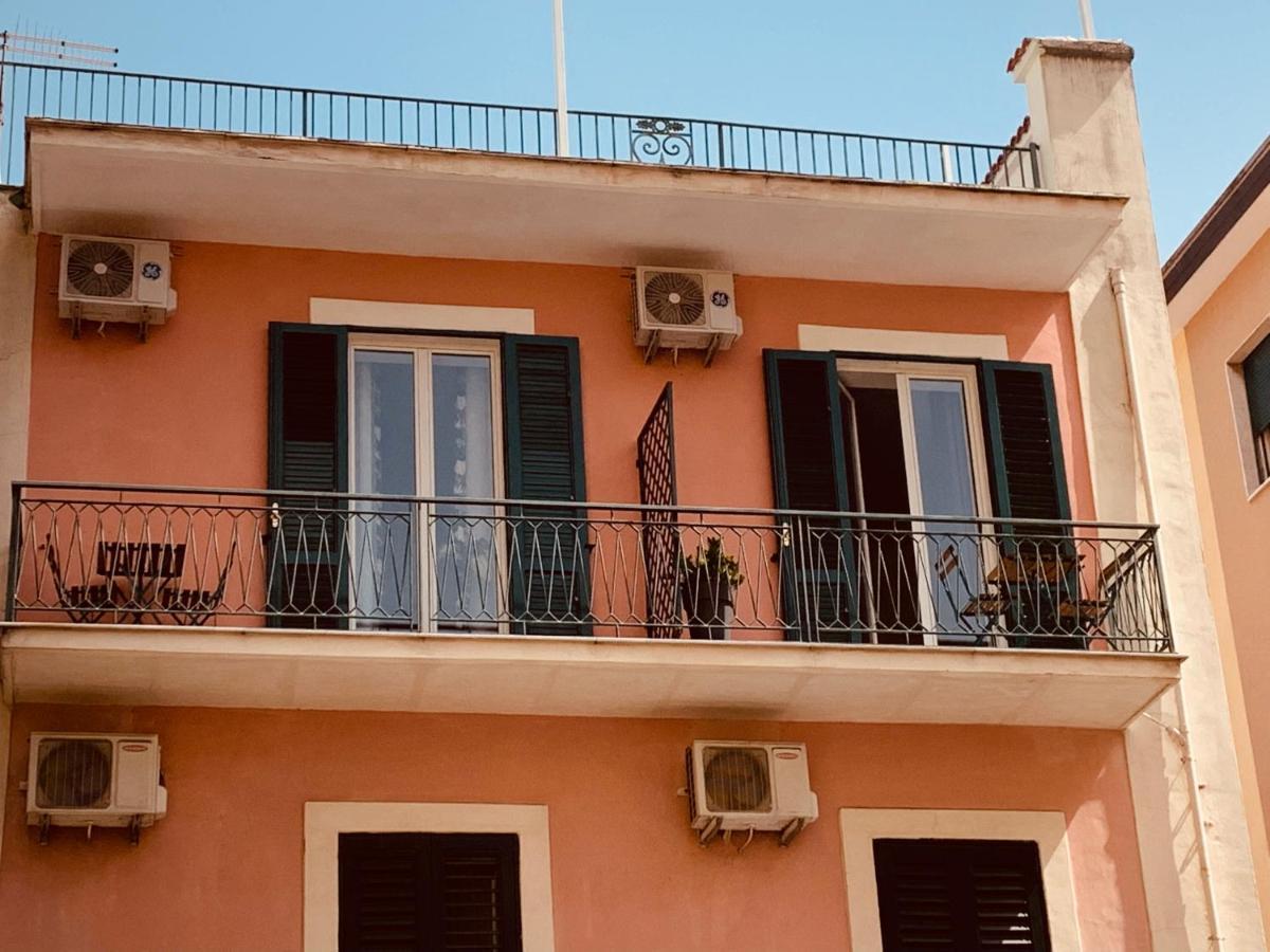 Le Stanze Dei Desideri Hotel Caserta Bagian luar foto